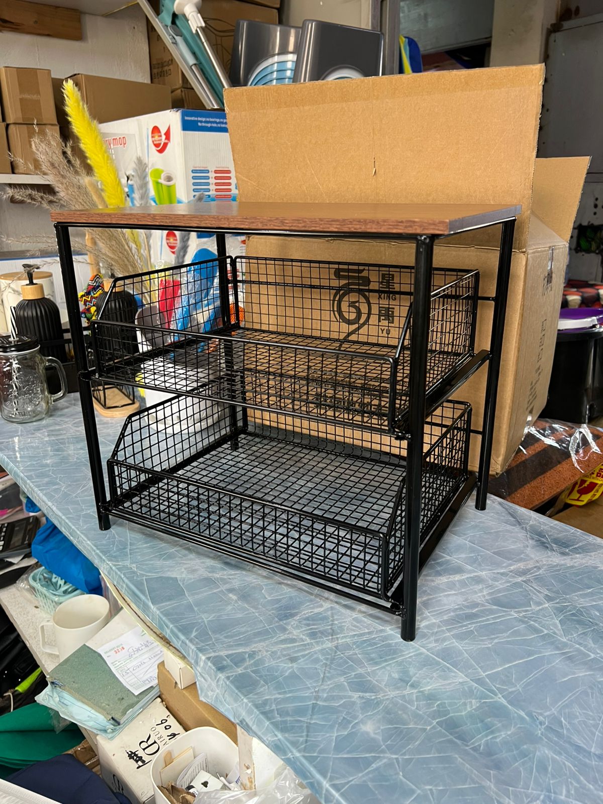 Sturdy multi-layer storage rack