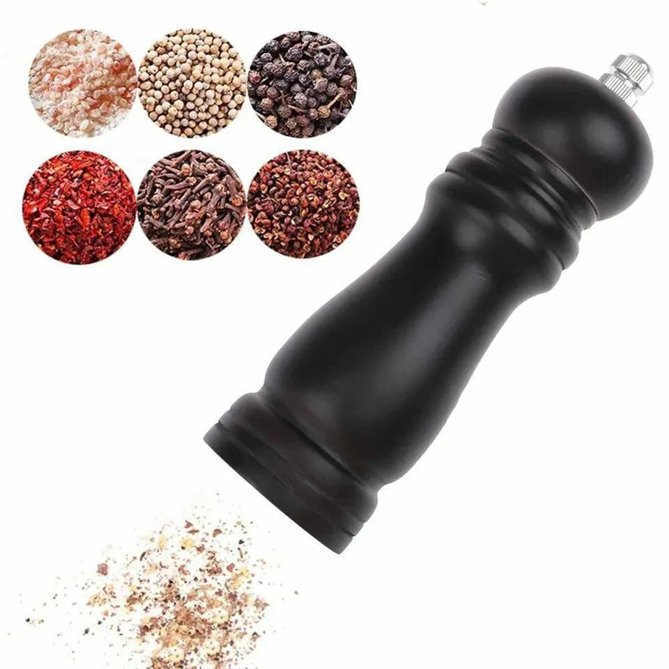 Wooden salt / pepper grinder