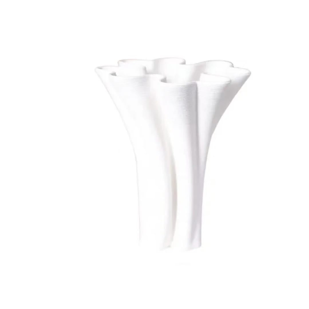 Ceramic vase for tabletop decor