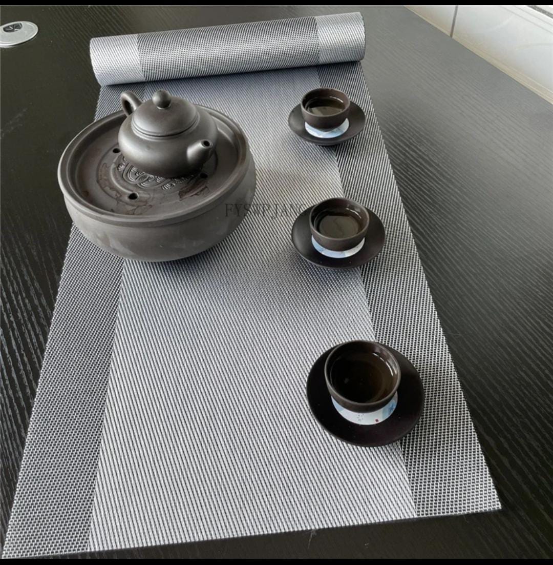 6pcs pvc  table mats plus one table runner