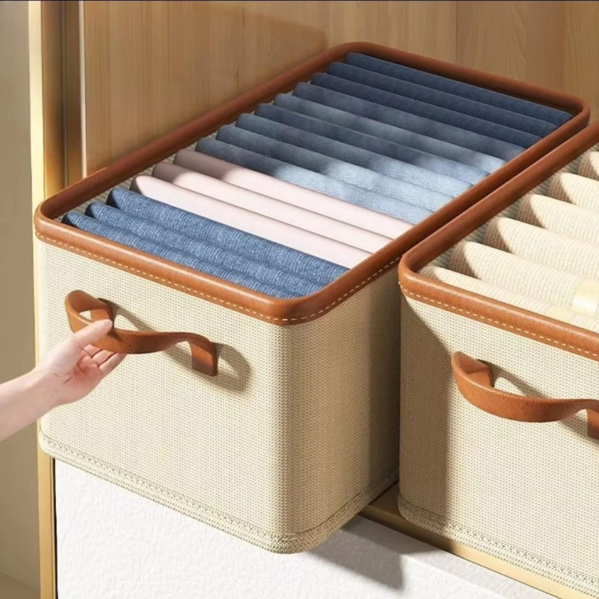 Foldable multipurpose jeans organizer