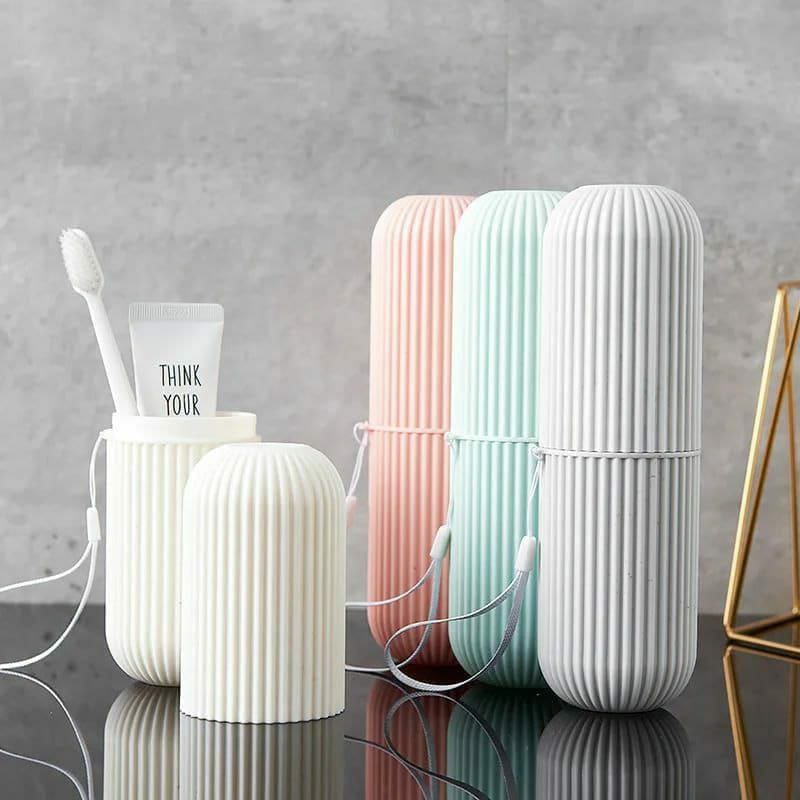 Portable travel toothbrush