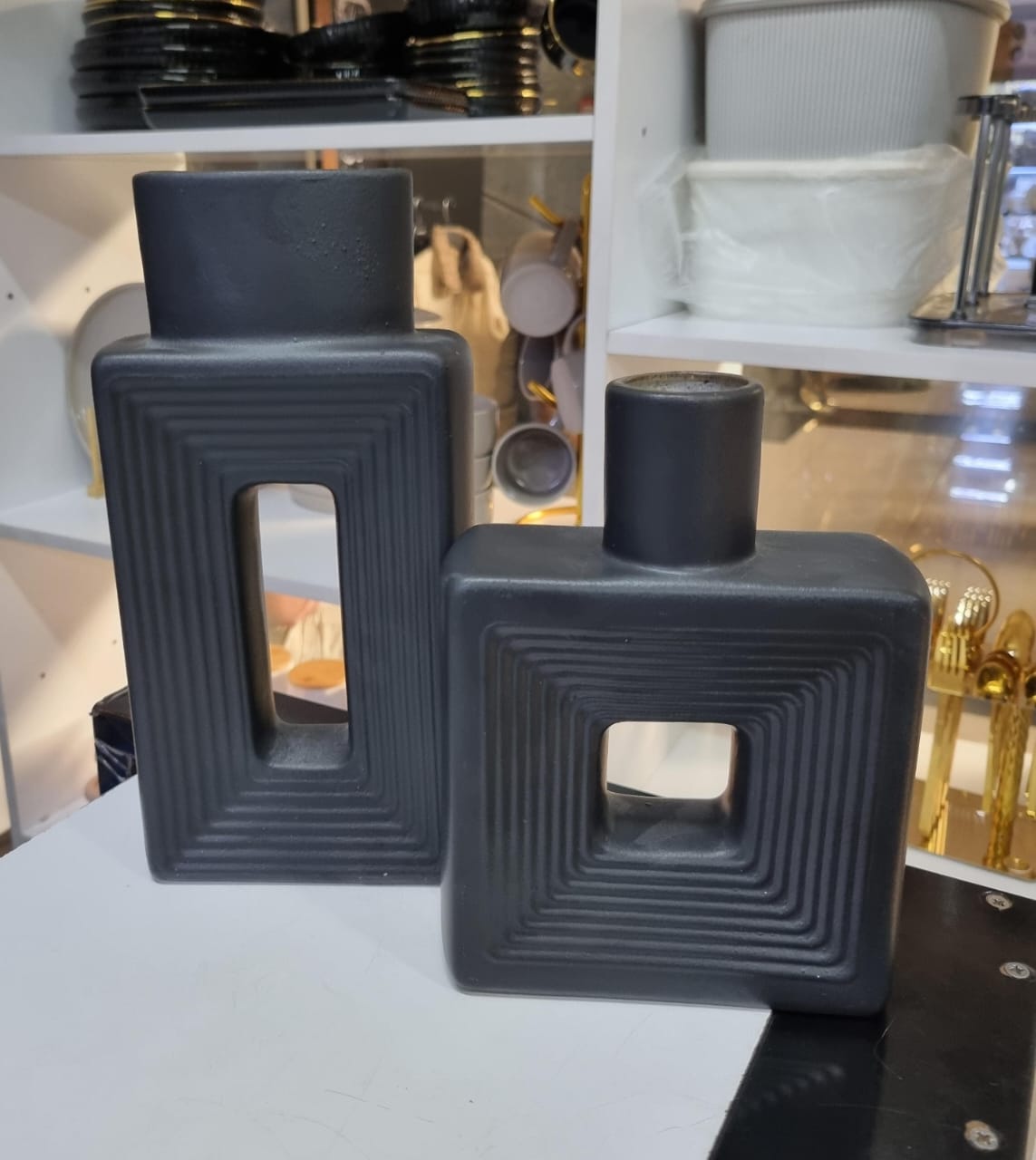 Resin decorative set