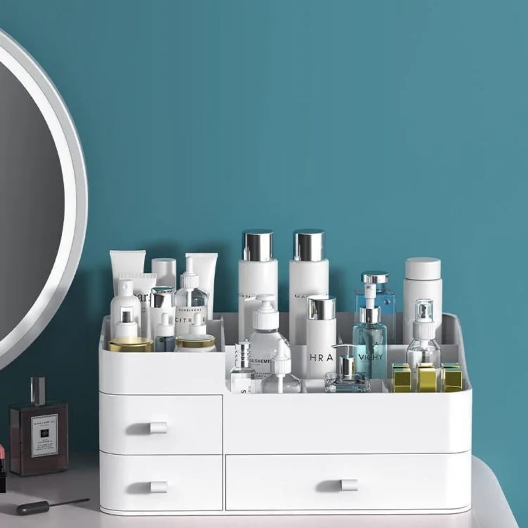 Cosmetic/make up organizer