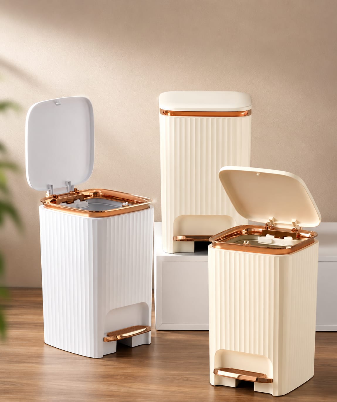 Foot Pedal dustbin/trash can.