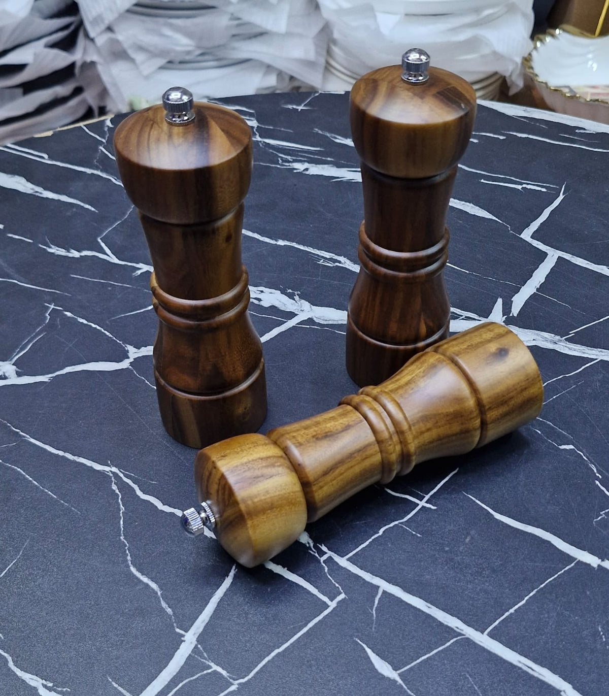 High quality Acacia wood Manual Salt and paper shaker mills.