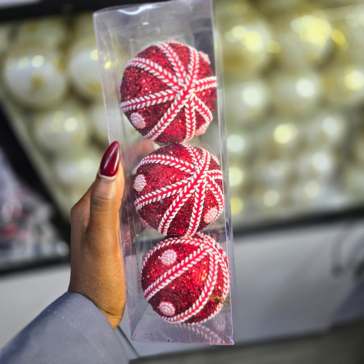 Red Wooven 3pc Set Christmas  Ball