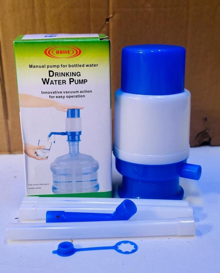 Manual water pump