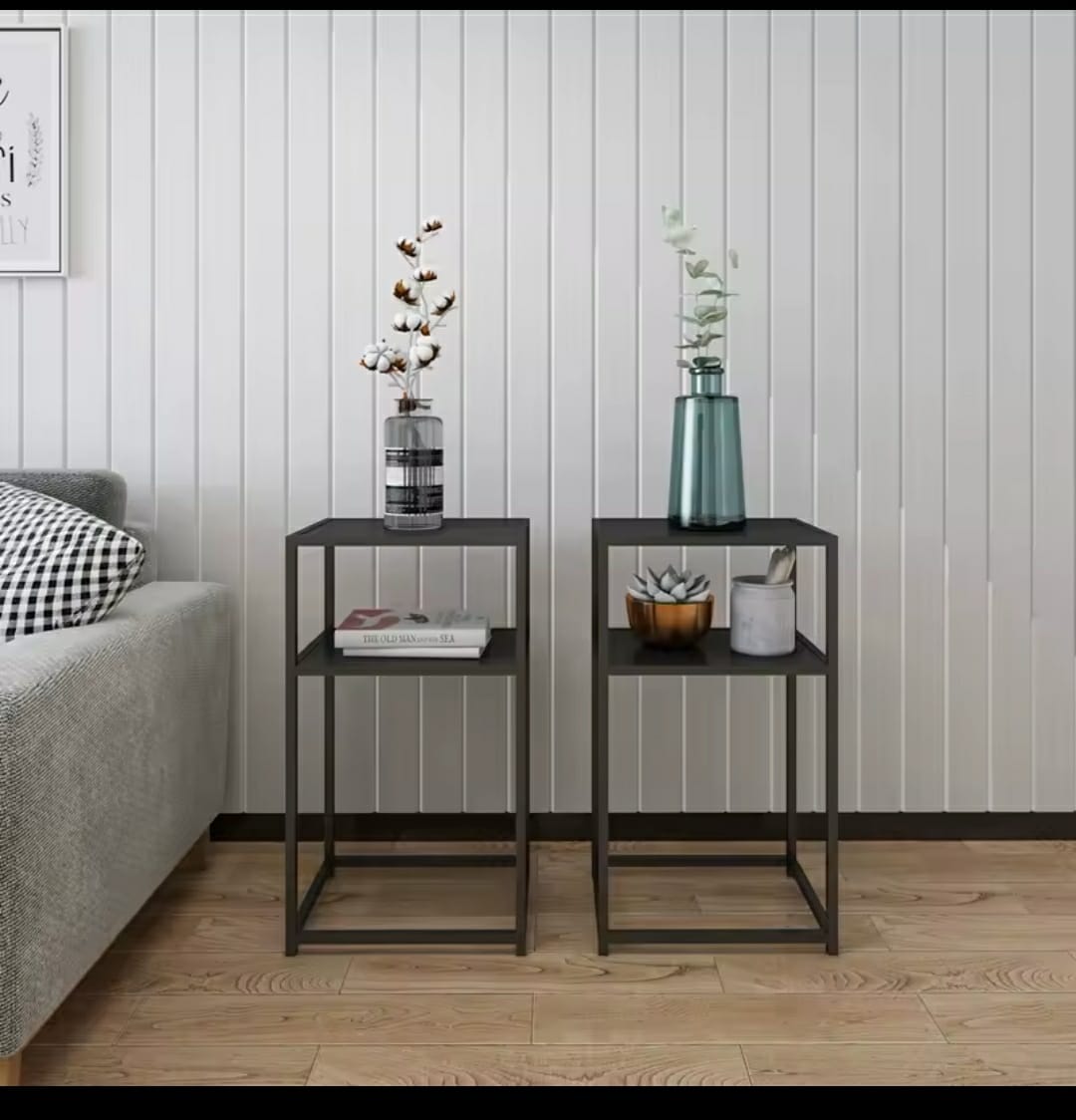 TABLE//bedside//desk side