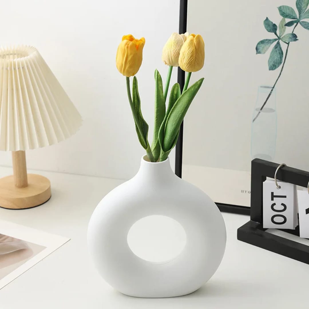 *DECORATIVE NORDIC CIRCULAR DONUT WHITE CERAMIC VASE
