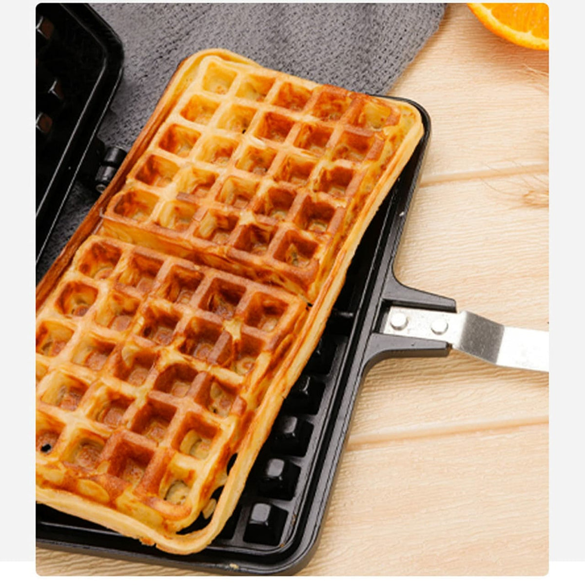 Non Stick Waffle pan，Waffle Maker,Food Mold Pot, with Insulated Handle，Non-Stick Plates, Easy Clean, Suitable for Making Waffles of Various Flavors