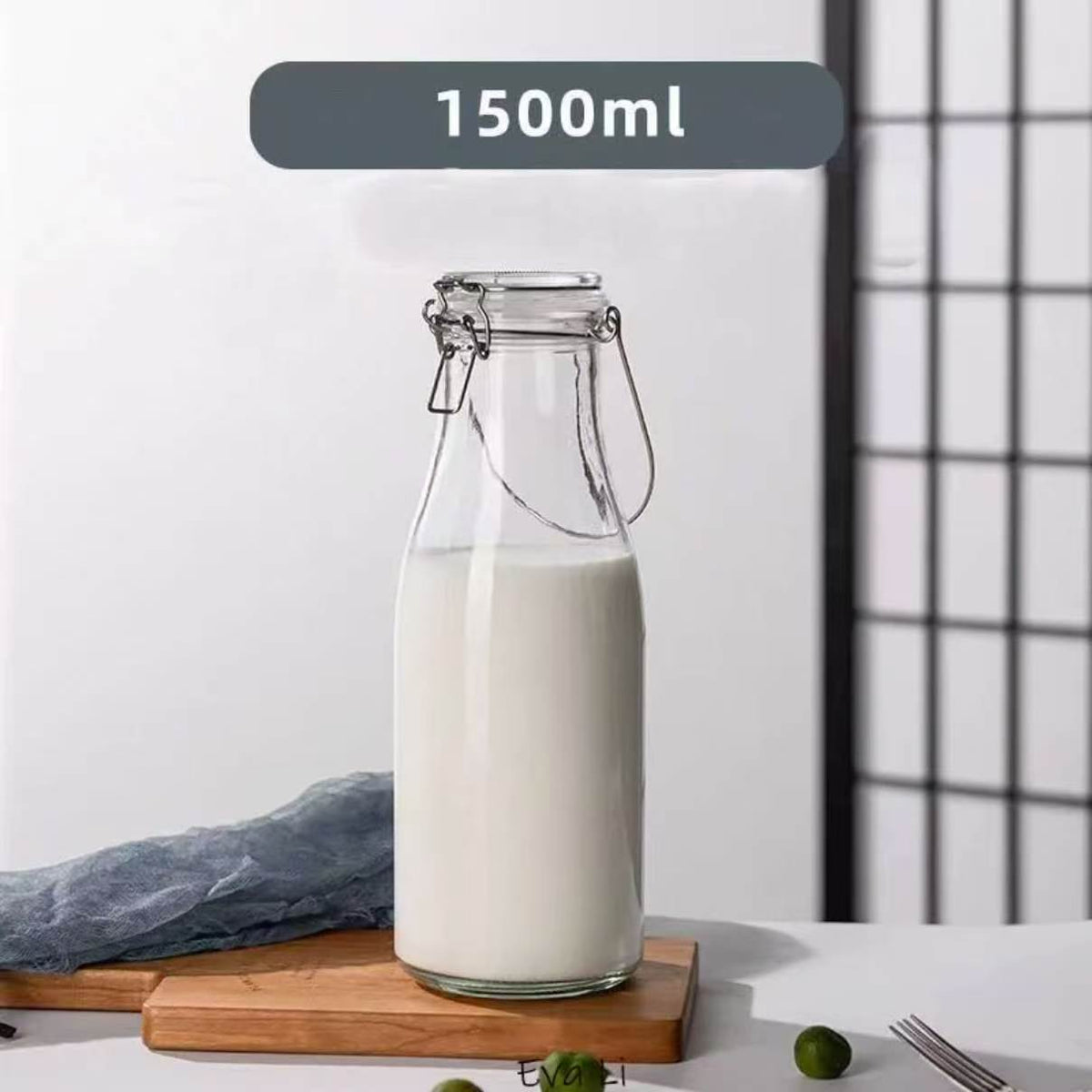 Glass bottles swing-top clip-lock lid with a silicone seal for airtight storage.