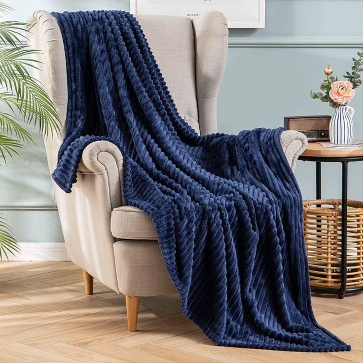 Ultra-soft Fuzzy Fleece Throw Blanket