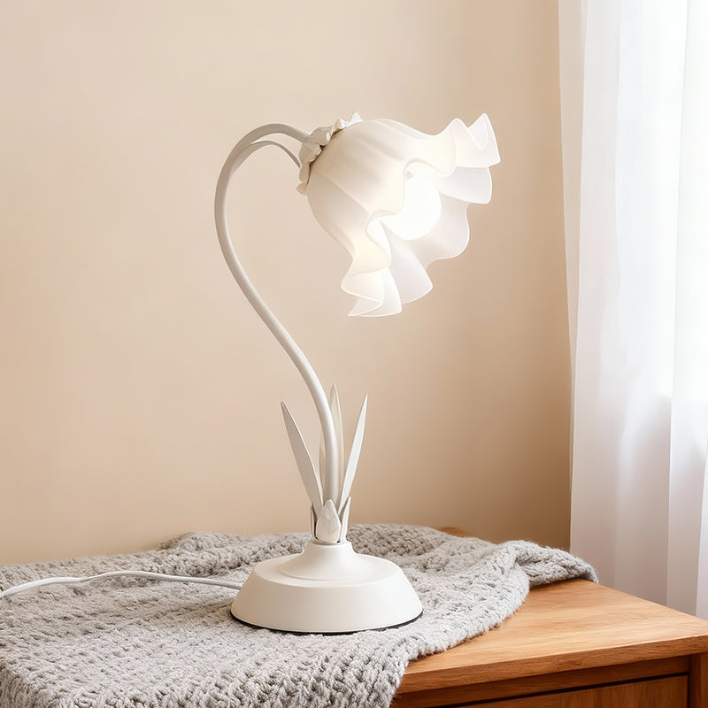 Floral Lily Table Lamp
