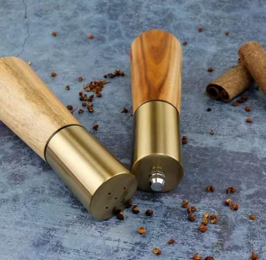 Luxury kitchen pepper & salt grinder