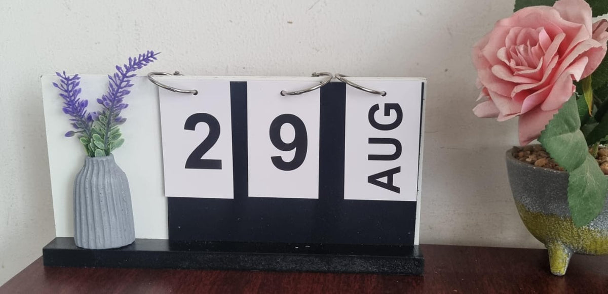 Table top decor Date stand calendar