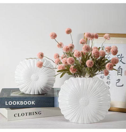 Plastic flower vase set