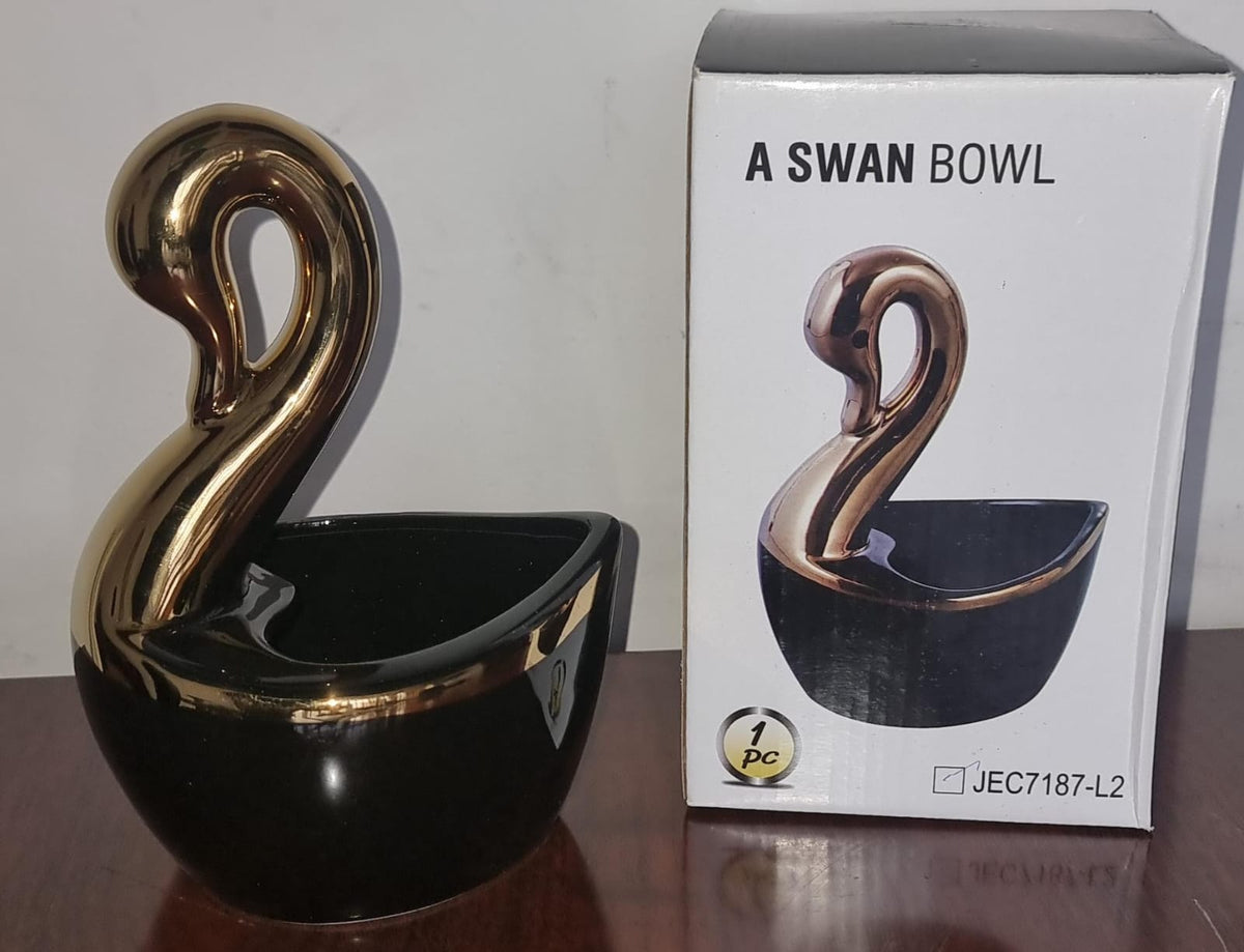 Decorative swan bowl