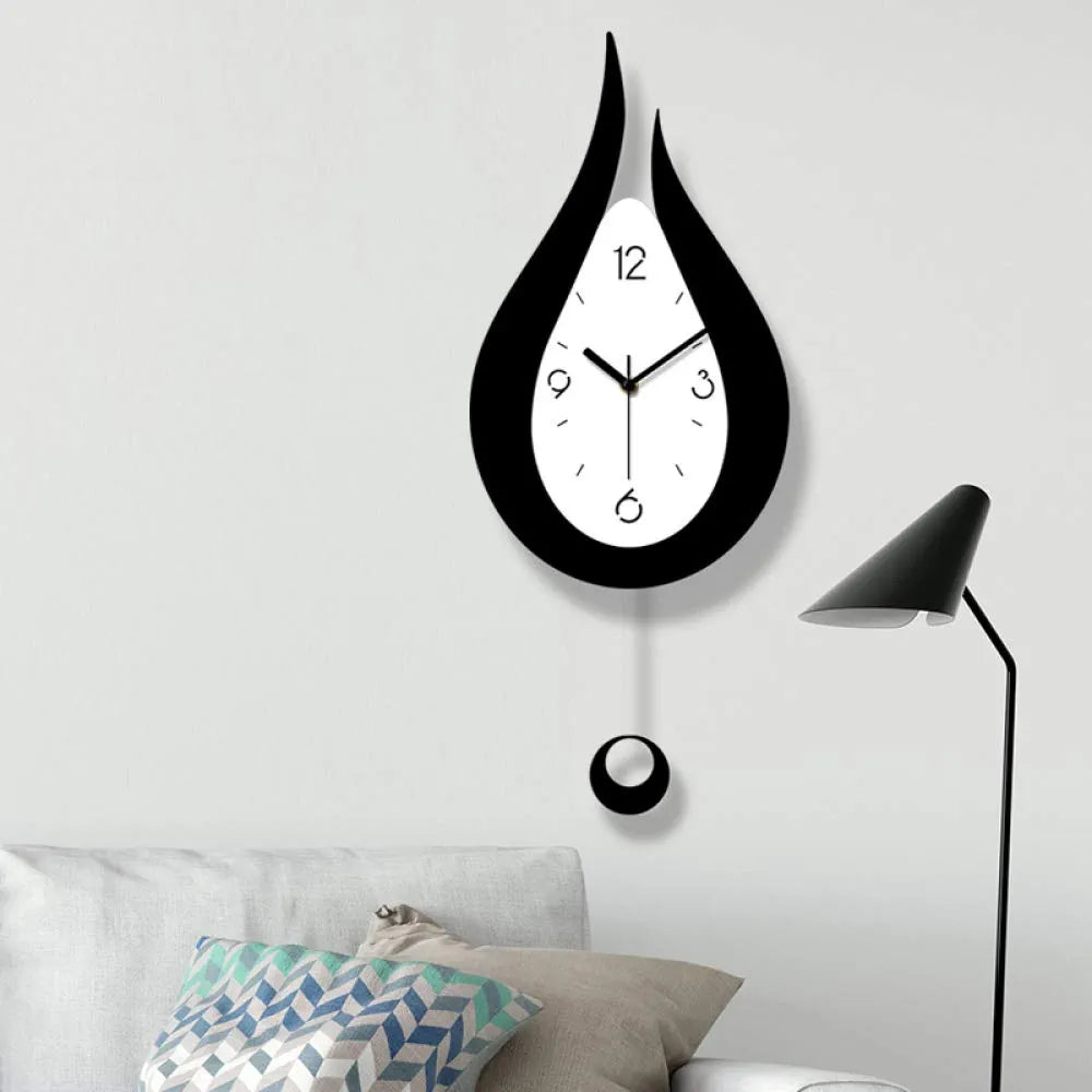 Modern wall U-clock