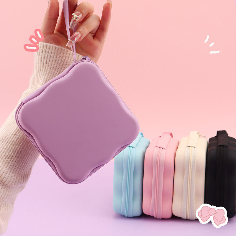 Cute Bow & Heart Design sanitary pad / cable organizer