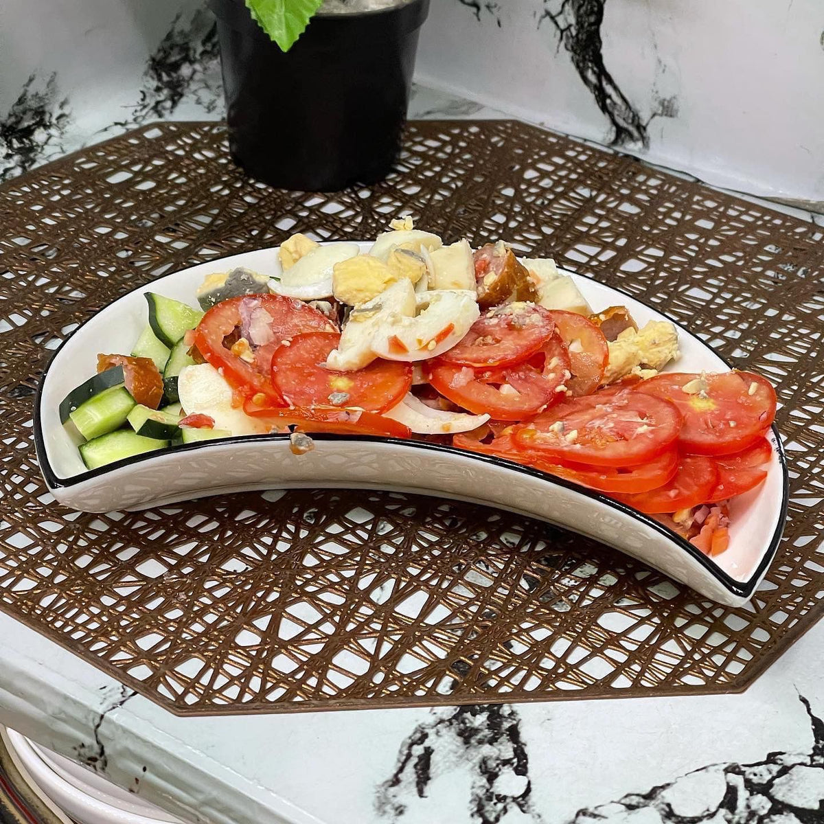 Half moon plates