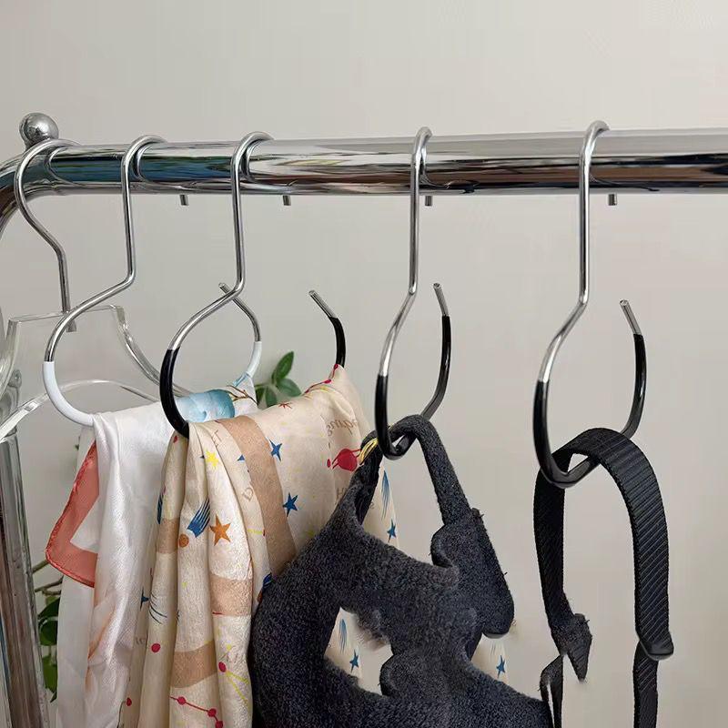 Non slip scarf/ belt /Caps hanger.