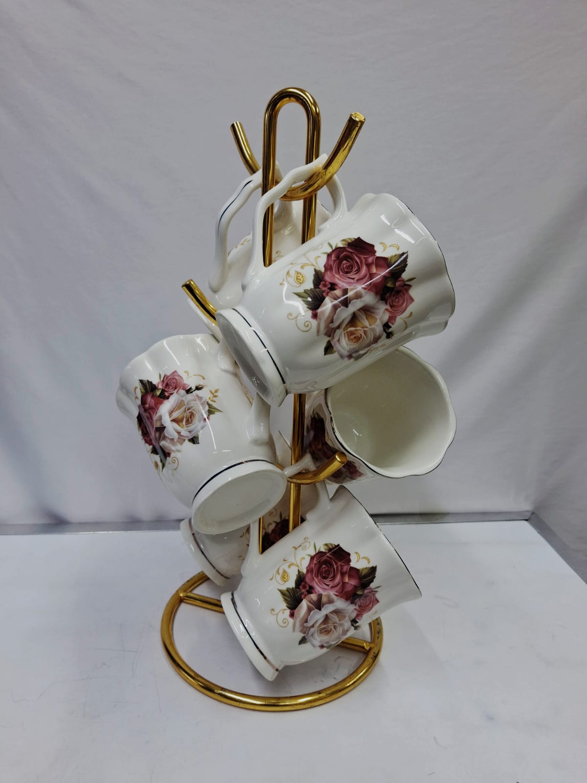 6 gold rimmed bone china flowered tea mugs