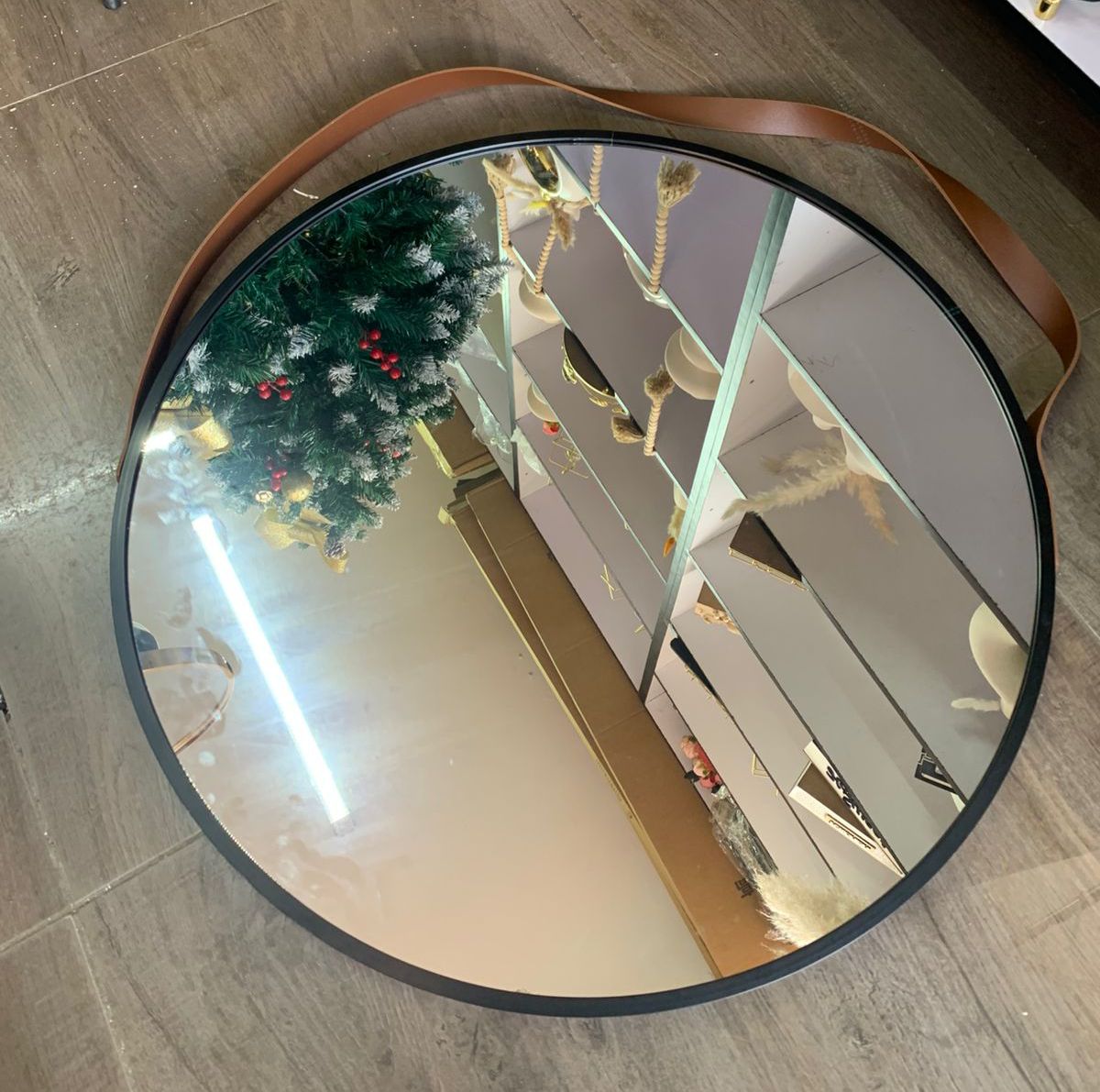 Nordic Wall Hanging Decorative Mirror / Creative Living Room Round Vanity Mirror / Bathroom Mirror with Leather strap