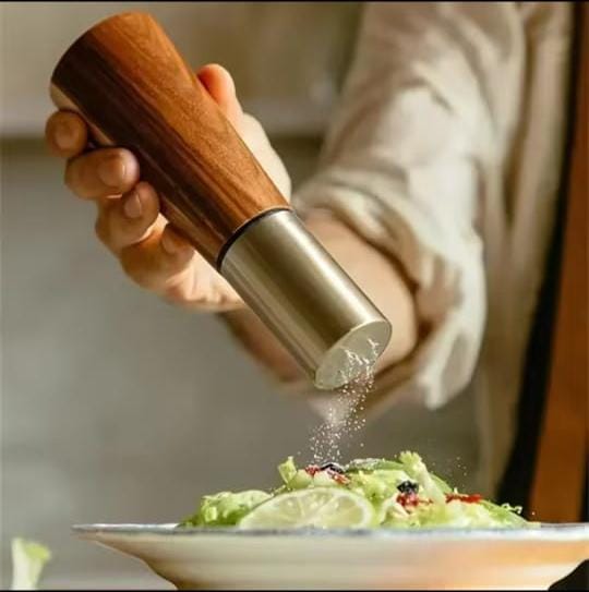 Luxury kitchen pepper & salt grinder