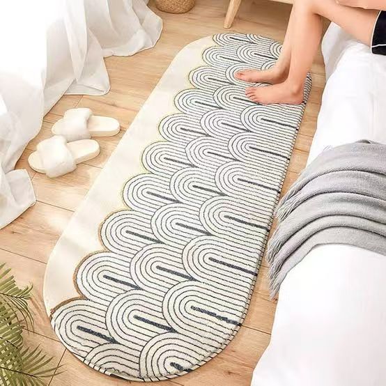 Non Slip Absorbent bedside mat Soft luxurious 60*180 cm