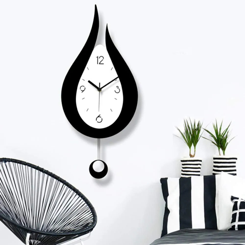 Modern wall U-clock