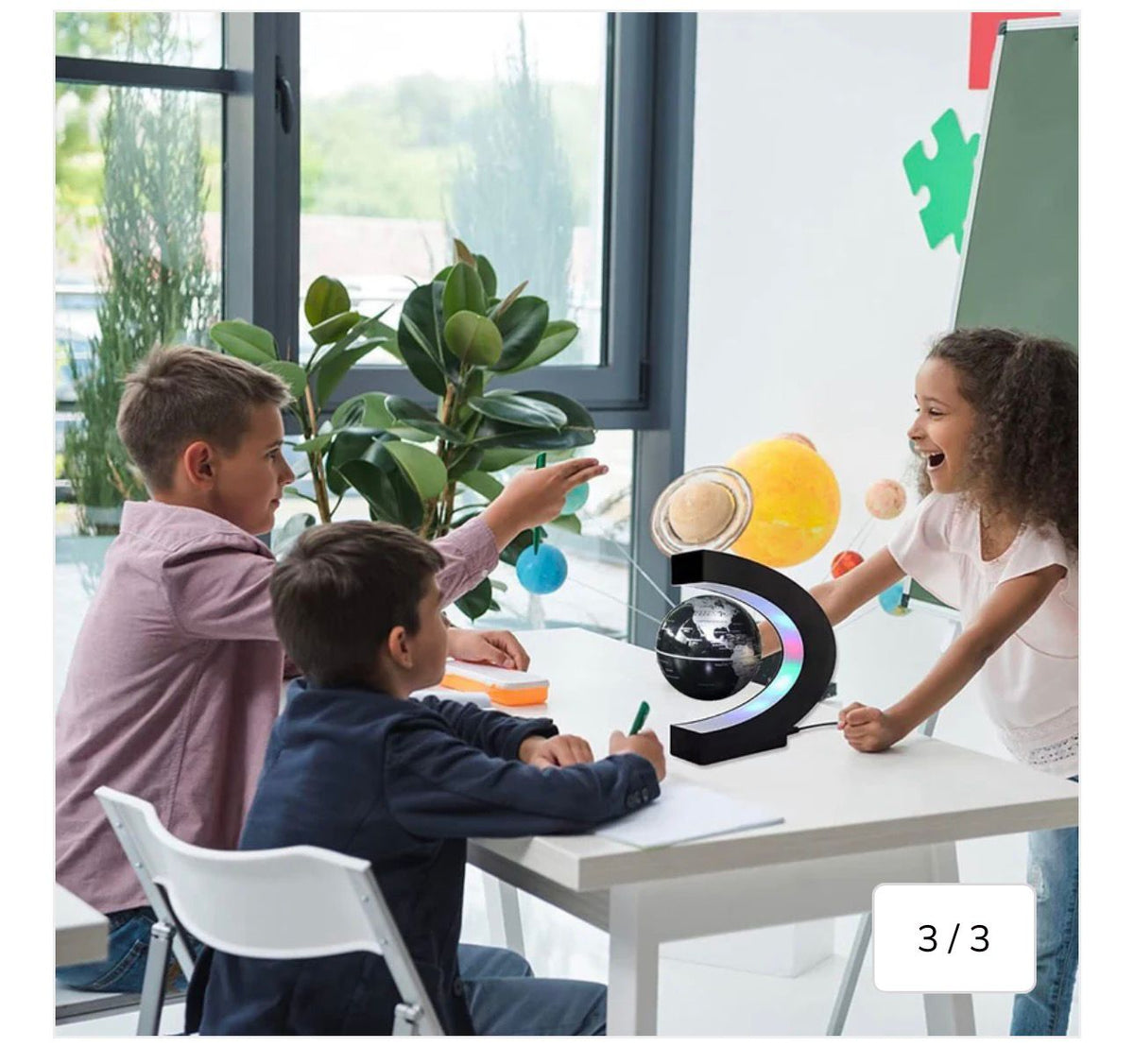 Magnetic Levitating Globe with LED Light
