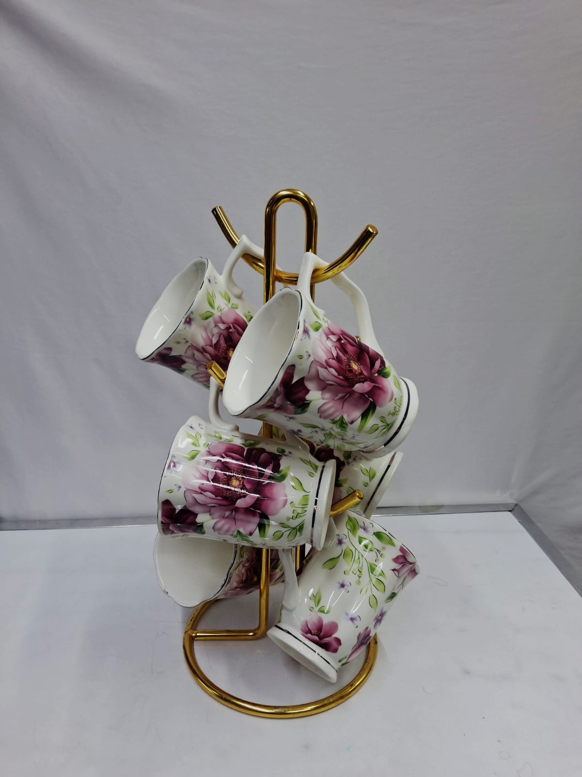 6 gold rimmed bone china flowered tea mugs