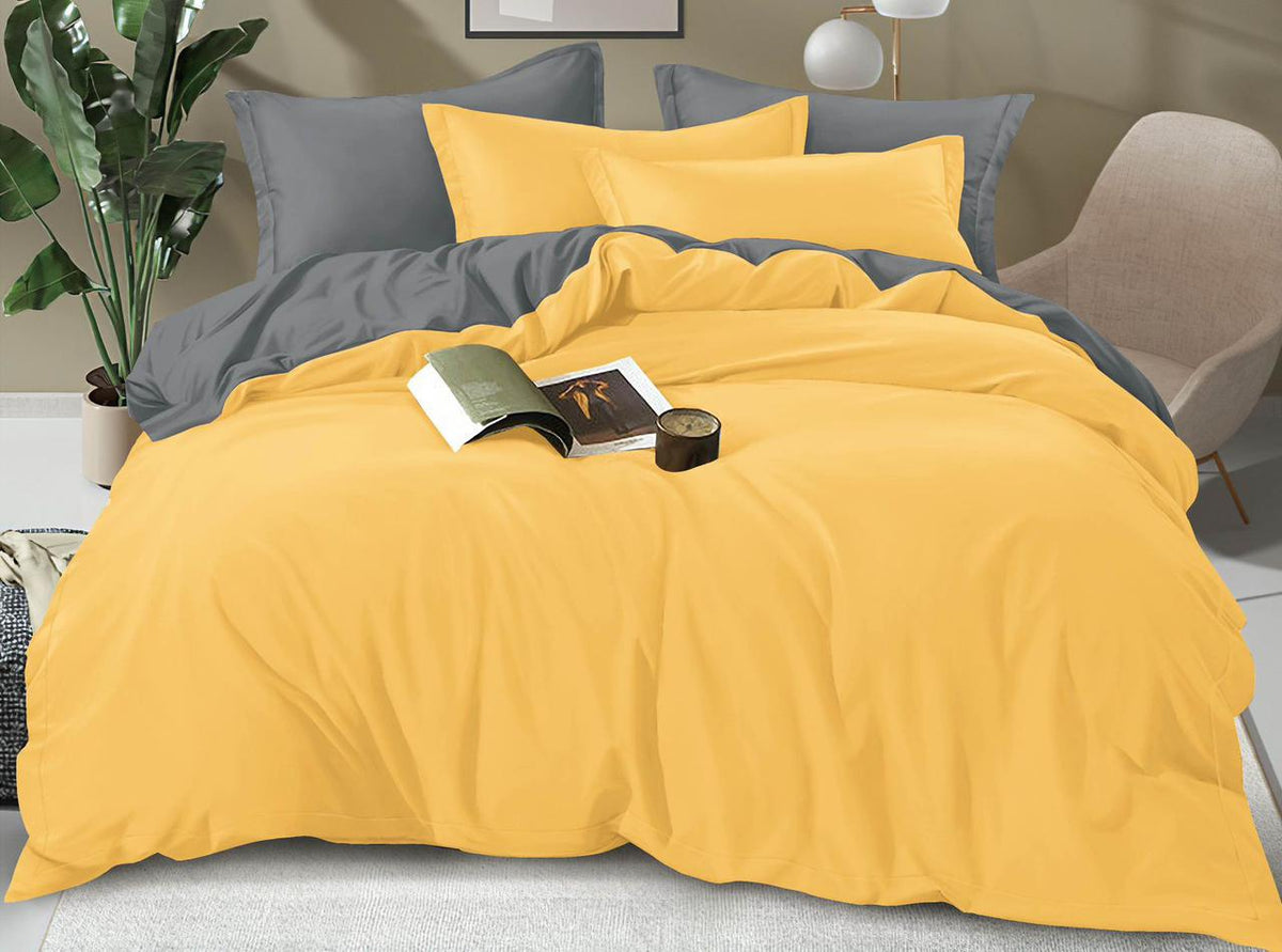 Duvetcover with Bedsheet Four Pillowcases