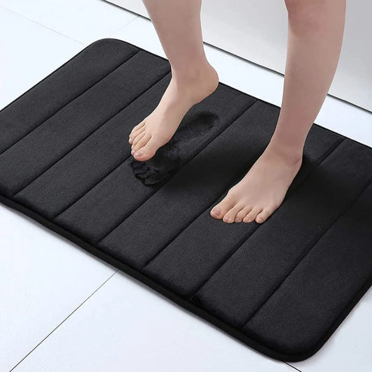 Super absorbent bathroom mat