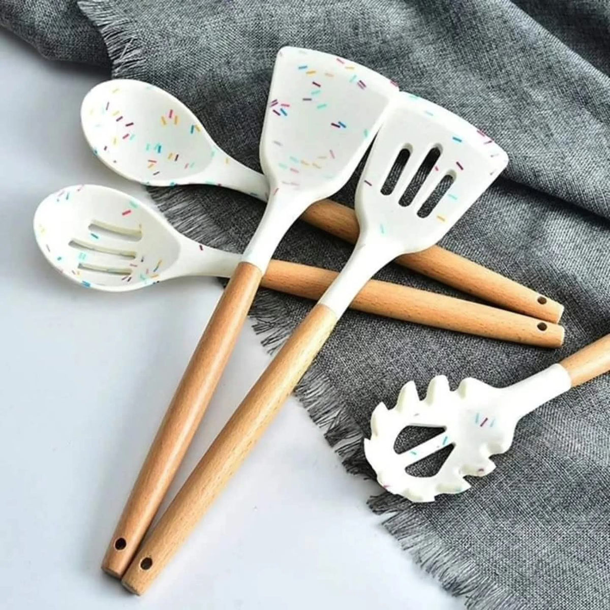 Unique white marble silicone spoon set