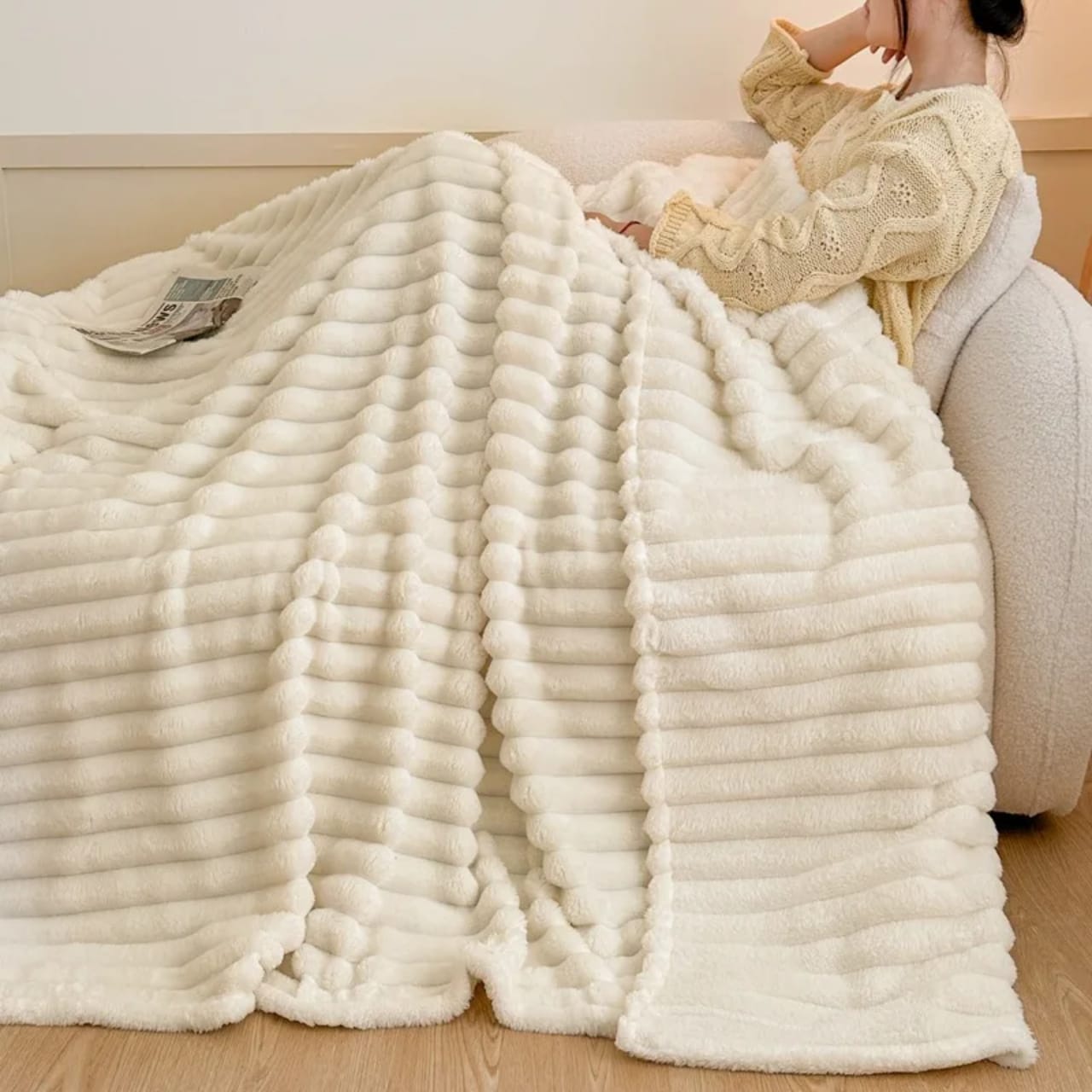 Ultra-soft Fuzzy Fleece Throw Blanket
