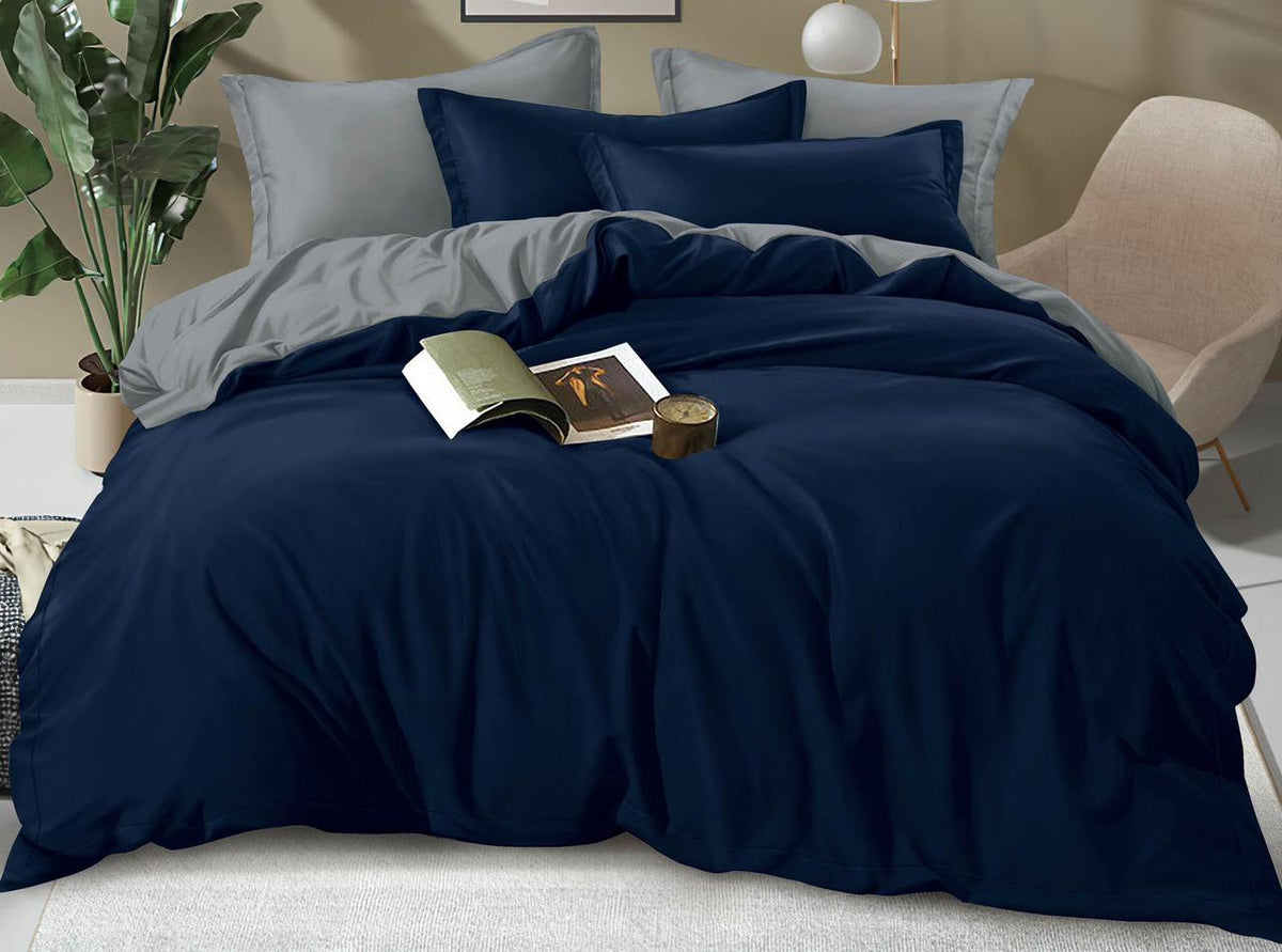 Duvetcover with Bedsheet Four Pillowcases