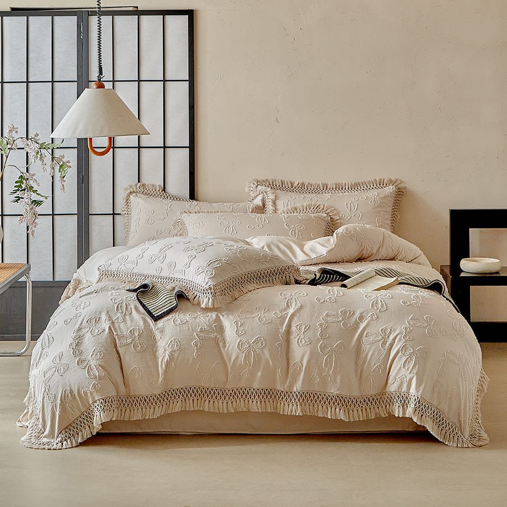 High Quality 4-Piece Duvet Cover Set – Luxury, Comfort & Style