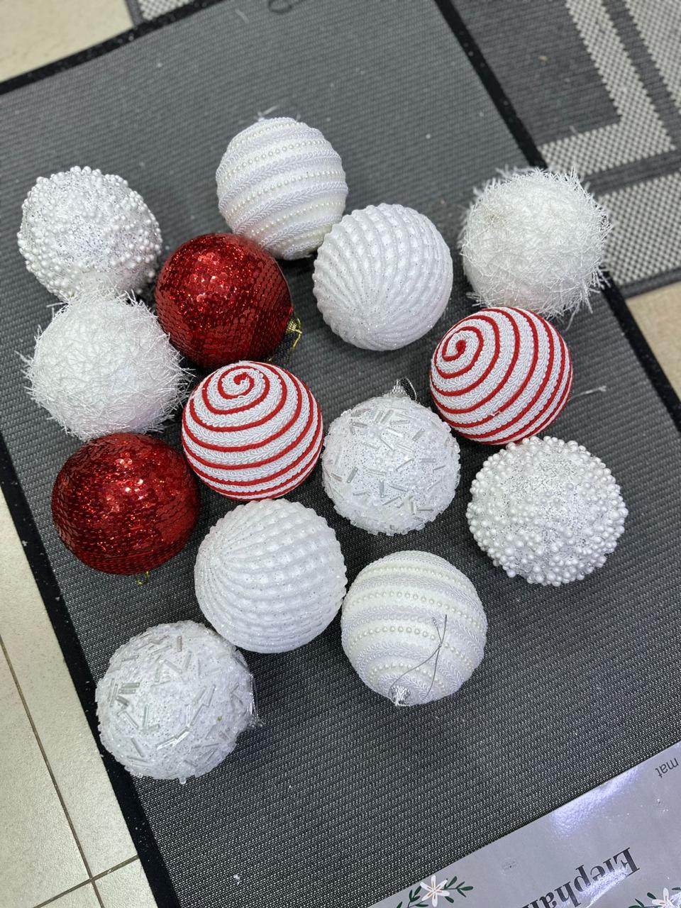 10 cm Christmas ornaments / decorating balls