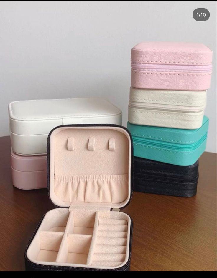 Portable Jewelry Travel Case Organizer/ Portable Mini Storage Boxes Display For Rings,Earrings, Necklaces etc