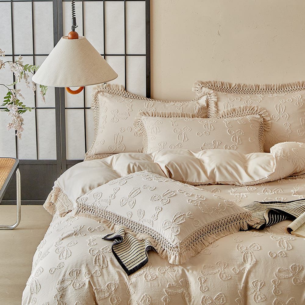 High Quality 4-Piece Duvet Cover Set – Luxury, Comfort & Style