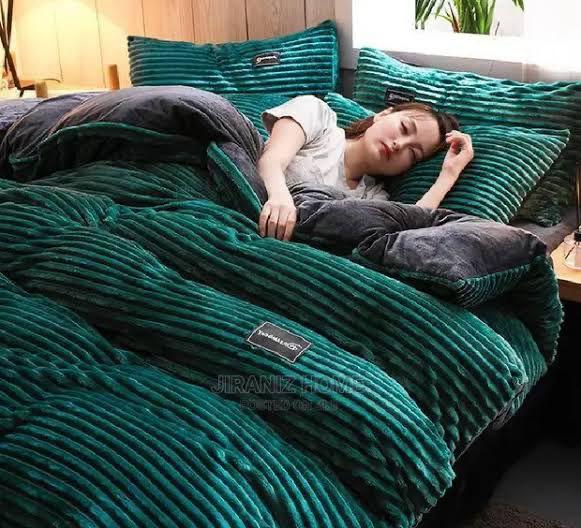 Velvet duvet, one bedsheet and two pillowcase