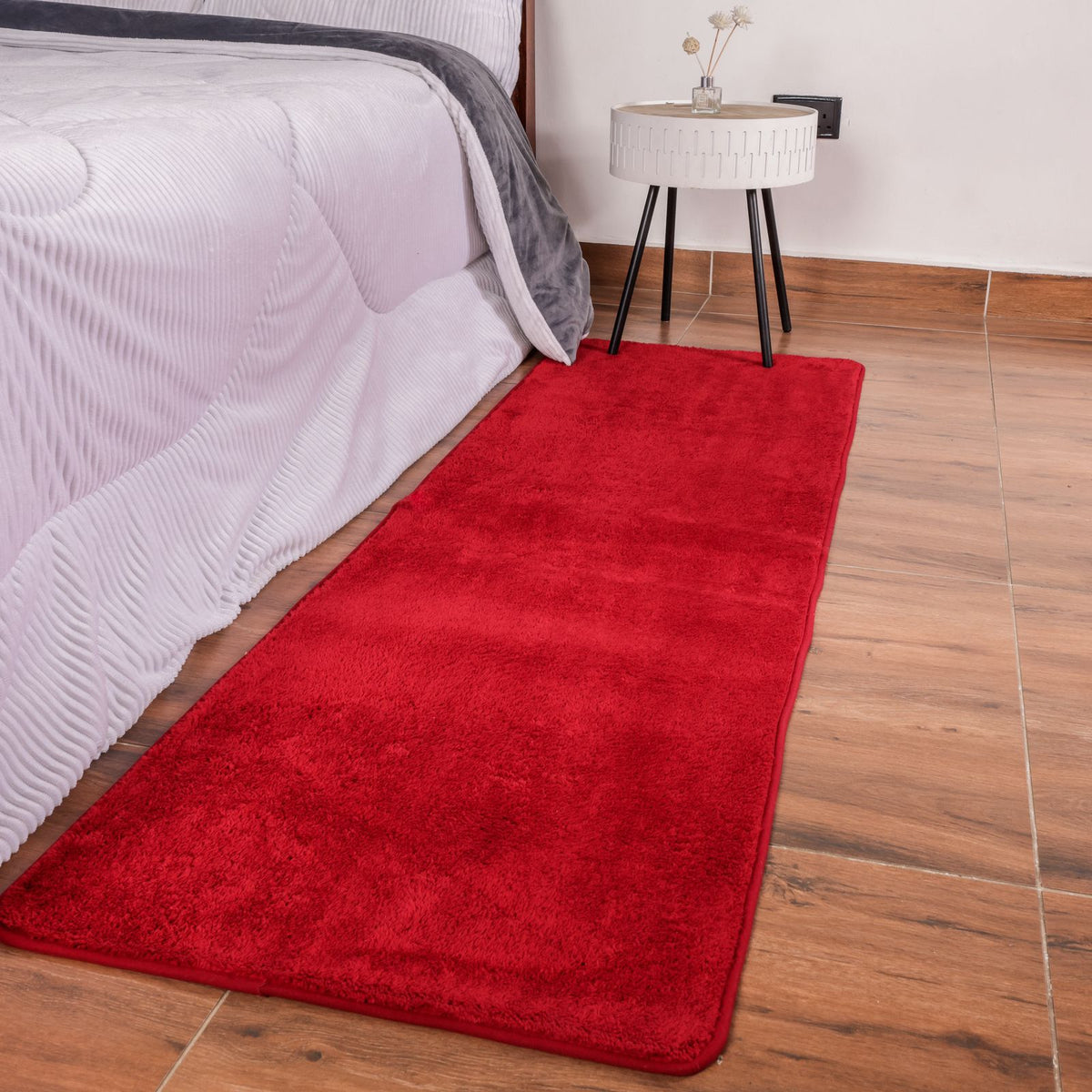 Non Slip Absorbent bedside mat Soft luxurious 60*180 cm