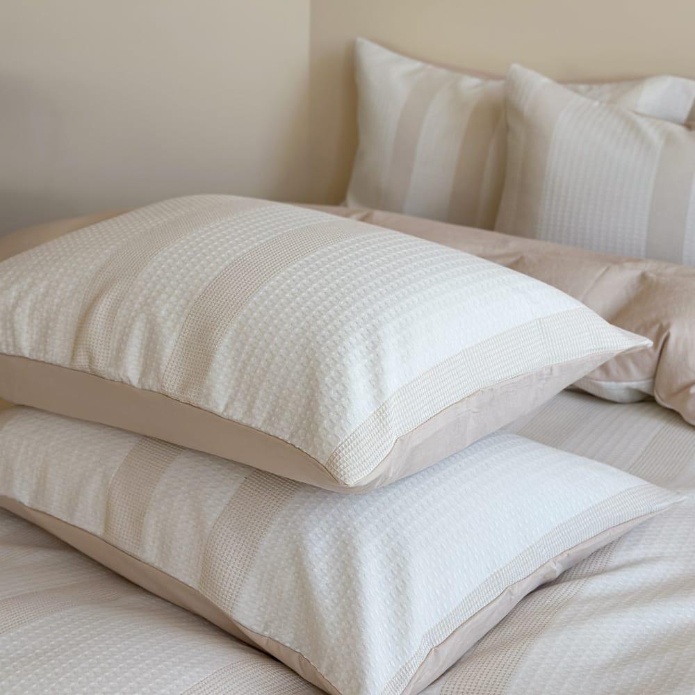 High Quality 4-Piece Duvet Cover Set – Luxury, Comfort & Style