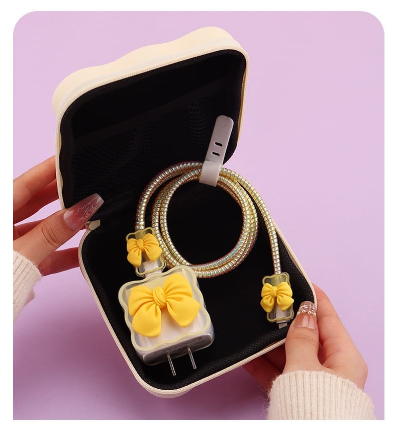 Cute Bow & Heart Design sanitary pad / cable organizer