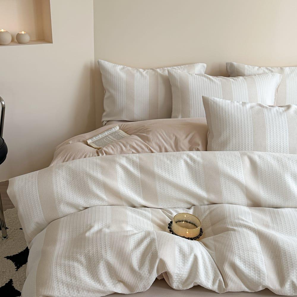 High Quality 4-Piece Duvet Cover Set – Luxury, Comfort & Style