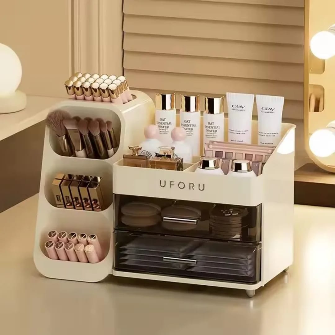 Makeup storage box/cosmetic organizer