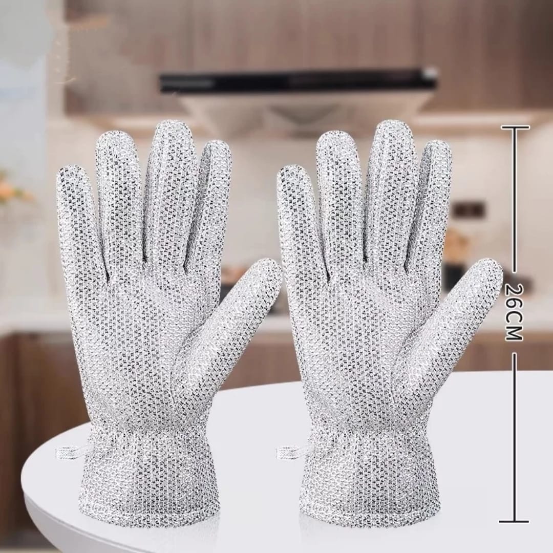 A pair of scrubbing/Scouring gloves