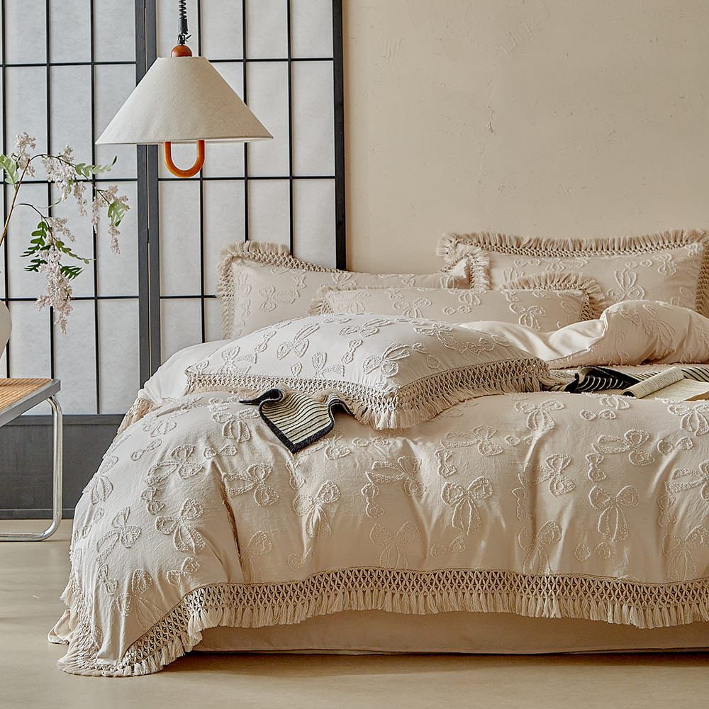 High Quality 4-Piece Duvet Cover Set – Luxury, Comfort & Style